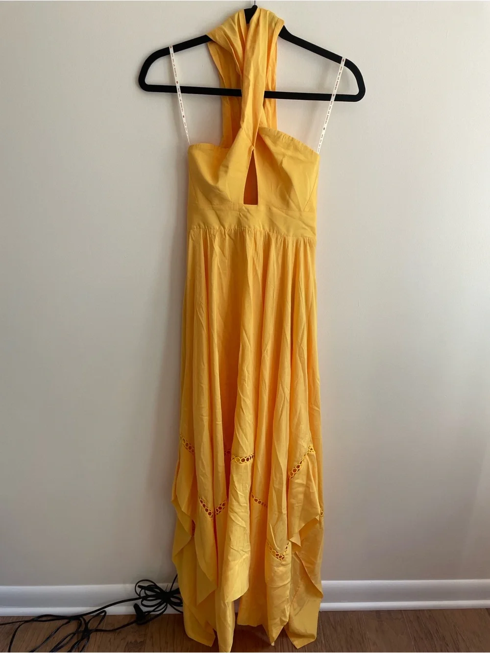 NWT Farm Rio Yellow Sleeveless Halter Maxi Dress Summer Asymmetrical Dress - Picture 4 of 7